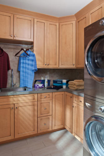 Custom Kitchen Cabinets and Design